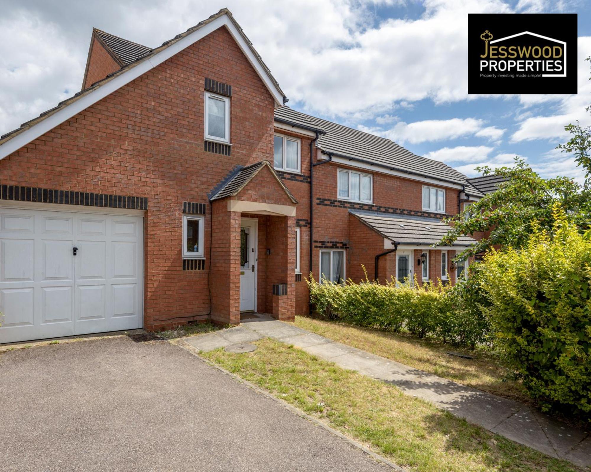 Spacious 3Br, 3Ba House By Jesswood Properties Short Lets For Contractors, With Free Parking Near M1 & Luton Airport Zewnętrze zdjęcie